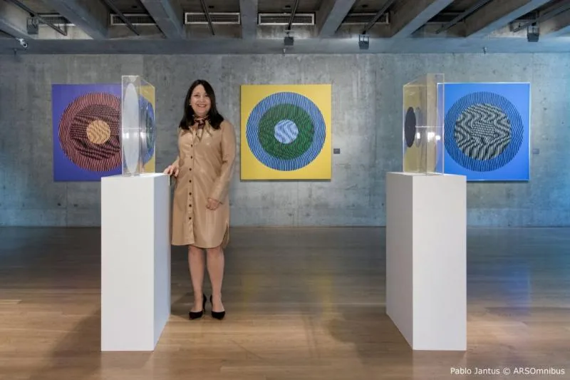 CONCÉNTRICOS – LILIANA ITURRIAGA